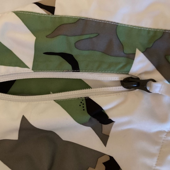 Burton Dryride Launch Ski /Snowboard jacket size XS Camo Houndstooth GUC - Picture 4 of 10